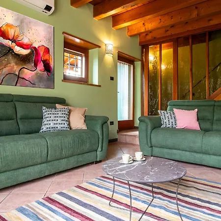 Holiday home Bossema 8