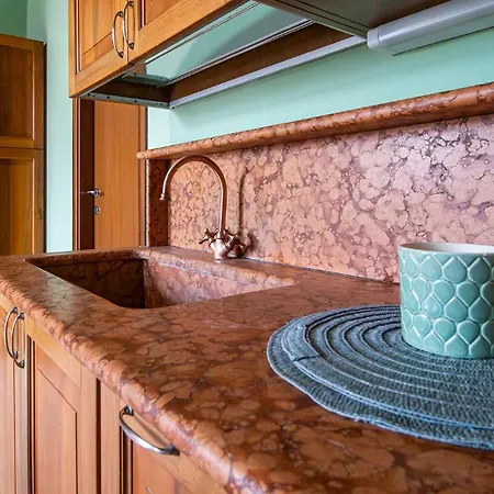 Nyaraló Bossema 8 *