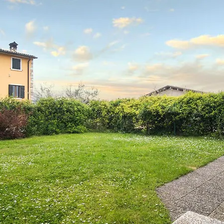 Bossema 8 Nyaraló *